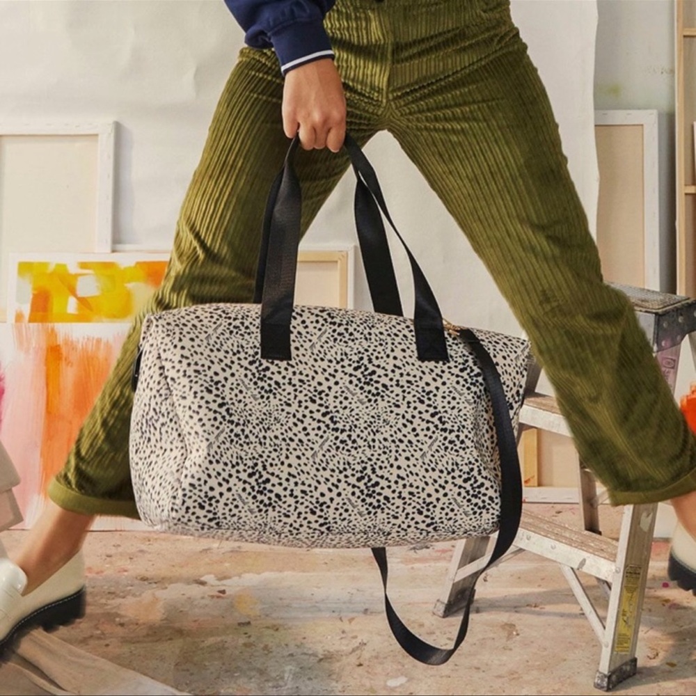 Mali & Lili Weekender Bag in Cream NWT MSRP $128
